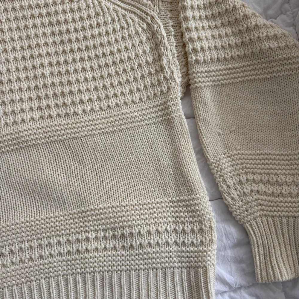 {Universal Thread} Cream Textured Crewneck Sweater Relaxed Fit | S - Picture 2 of 5